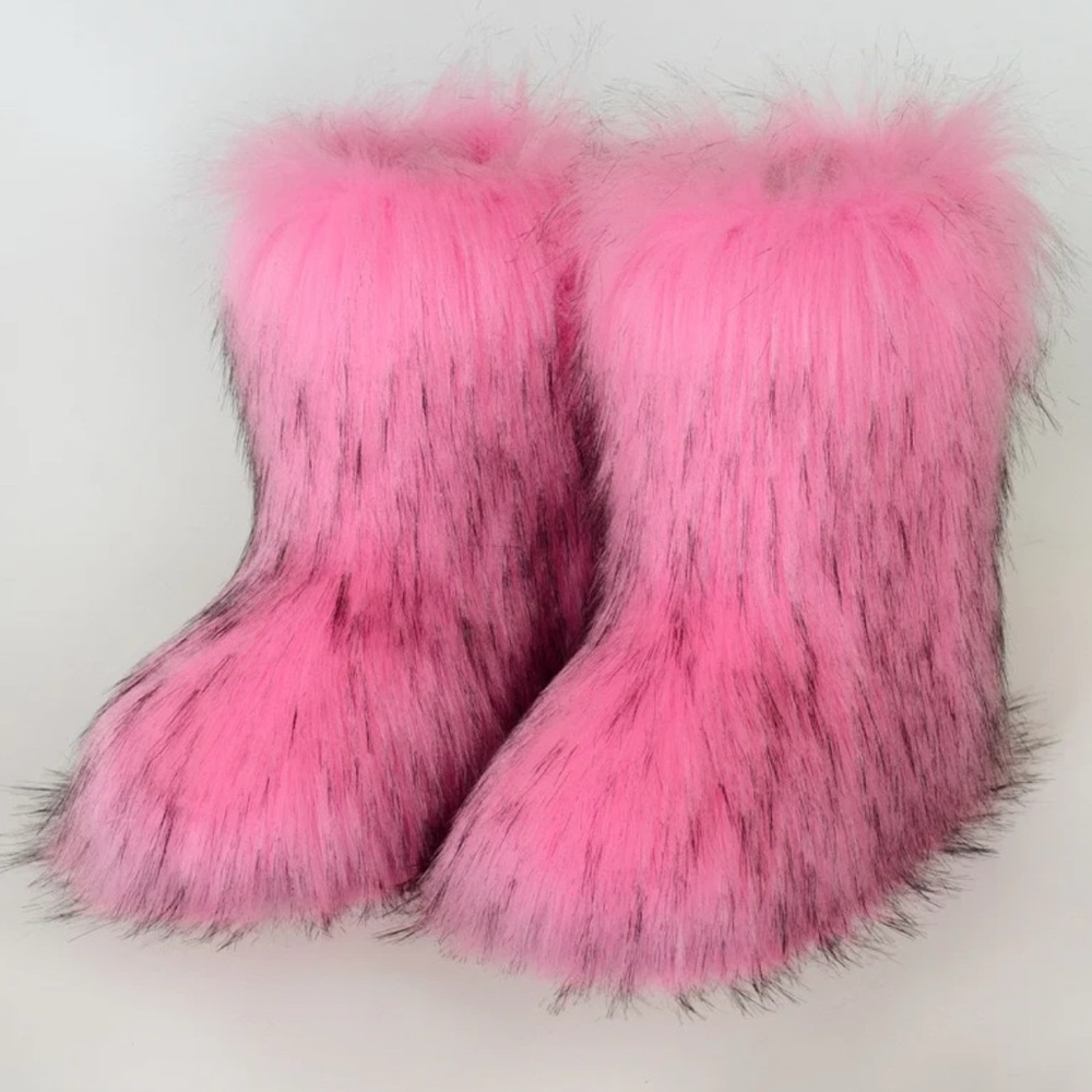 Faux Fur Short Boots – Plush Winter Fashion Boots